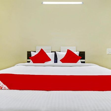 Oyo J P Palace Hotell Dod Ballāpur Exteriör bild