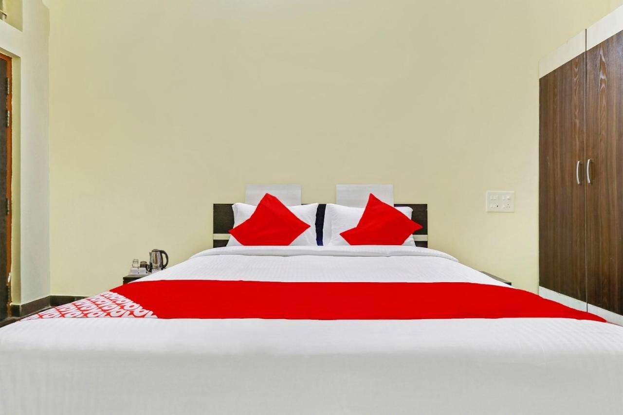 Oyo J P Palace Hotell Dod Ballāpur Exteriör bild