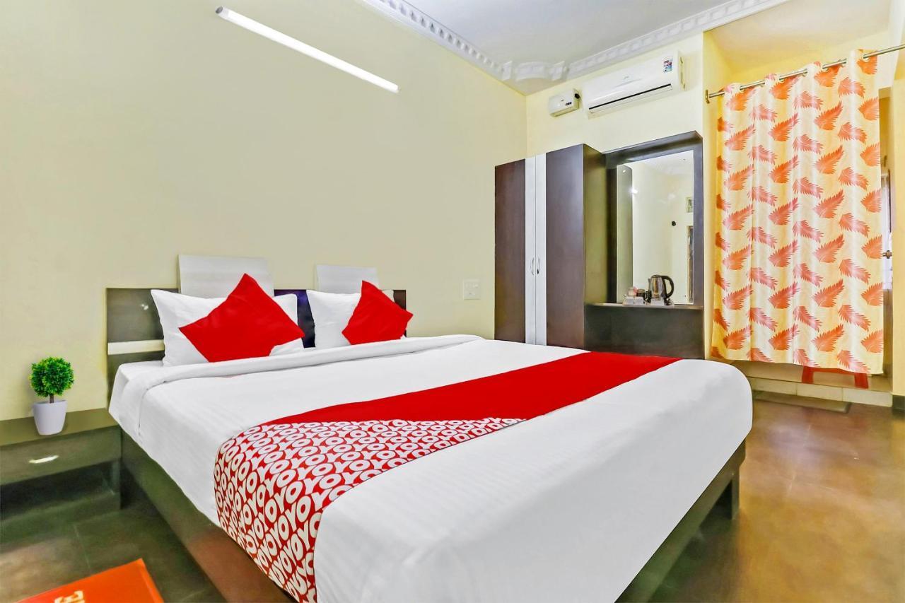 Oyo J P Palace Hotell Dod Ballāpur Exteriör bild